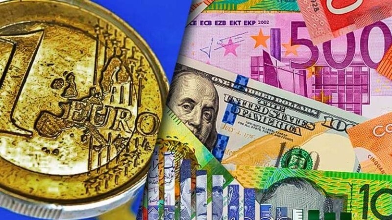 Tỷ giá Euro biến động do lãi suất, lạm phát, sức mạnh đồng USD, cung cầu ngoại tệ và tình hình kinh tế toàn cầu. 
